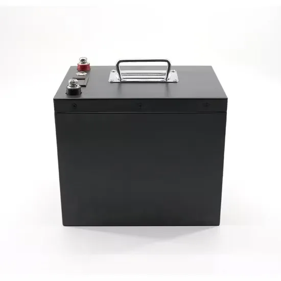 Czy zewnętrzny kontener solarny jest wyposażony w panel słoneczny 