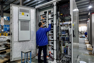 LAVIA CHARGE – Stacja ładowania DC 120 kW z magazynem 2,5 MWh i trybem wyspowym dla szpitala