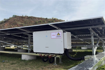 LAVIA CHARGE – Kontener BESS 15 MWh z 2 ładowarkami DC 60 kW dla mikrosieci wyspiarskiej